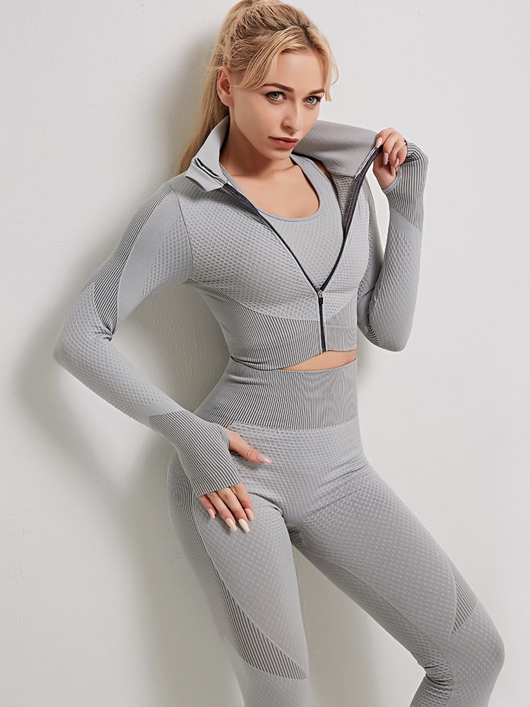 custom long sleeve women's yoga clothing set